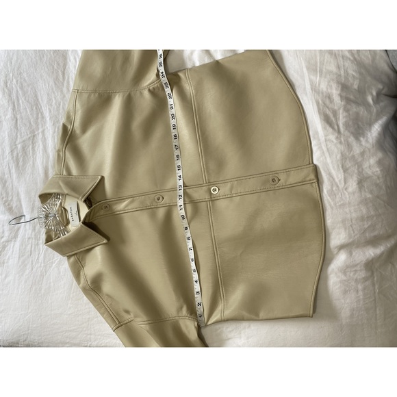 Aritzia Babaton Pelli Vegan Shirt Jacket Large - Picture 6 of 8